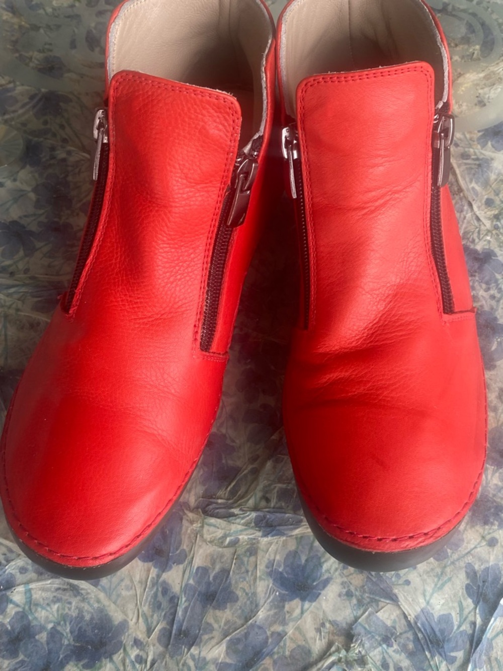 Red Leather Zip Ankle Boots Minimalist EU 37 - Picture 3 of 9